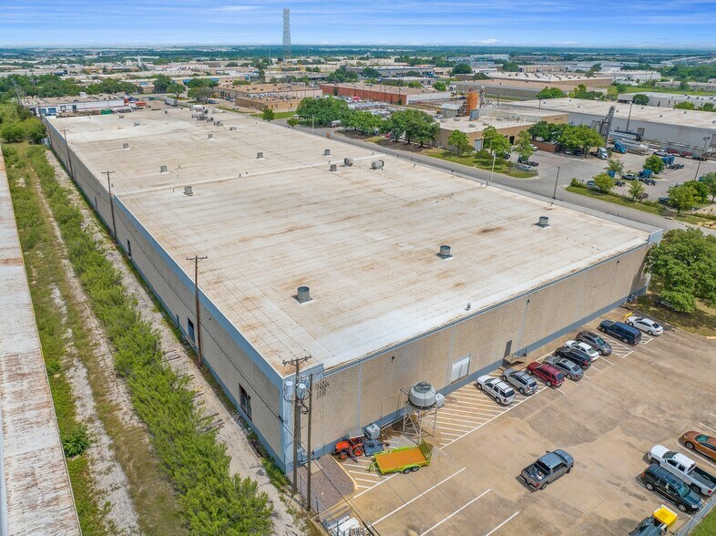 More Photos Of 807-809 110th St, Arlington Distribution For Lease