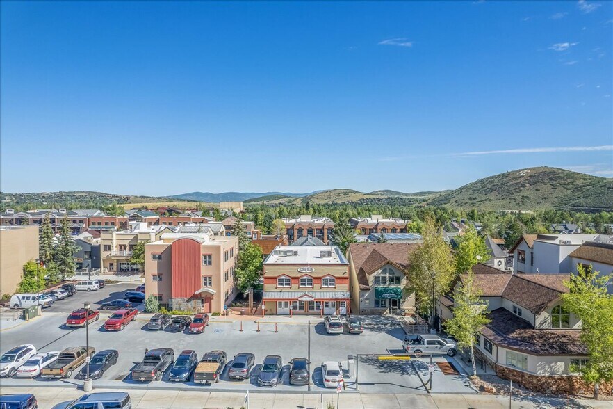More Photos Of 2052 Prospector Ave, Park City Storefront Retail Office For Lease