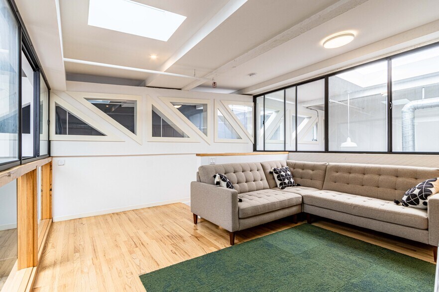 More Photos Of 777 Florida St, San Francisco Loft Creative Space For Lease