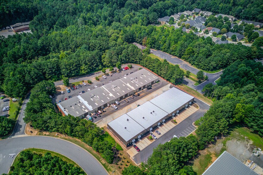 More Photos Of 5915 Steeplechase Blvd, Cumming Warehouse For Lease