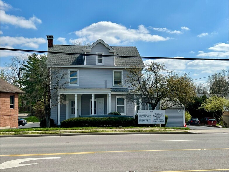 More Photos Of 7654 Montgomery Rd, Cincinnati Medical For Sale