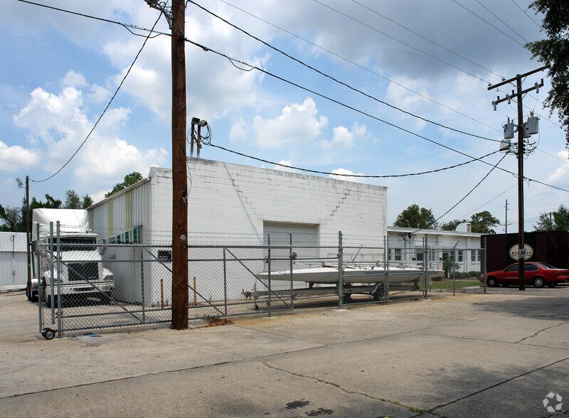 More Photos Of 4208 Pace St, North Charleston Warehouse For Lease