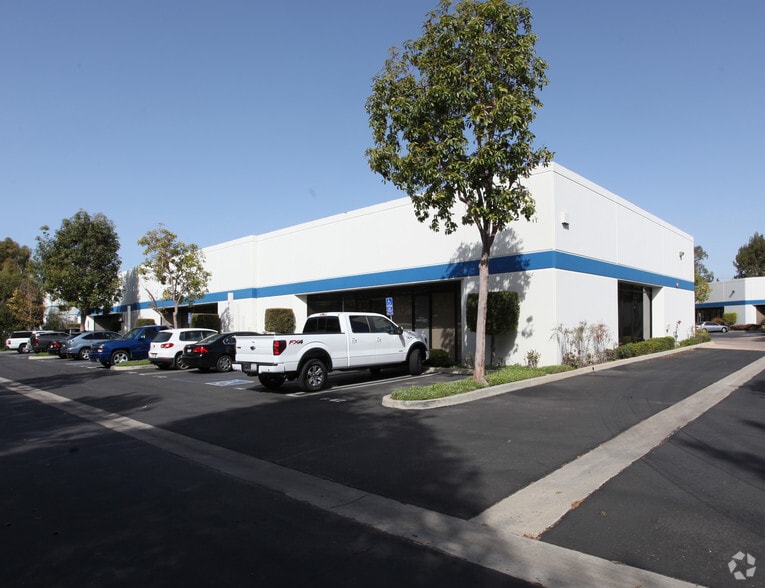 More Photos Of 5148 Commerce Ave, Moorpark Unknown For Lease