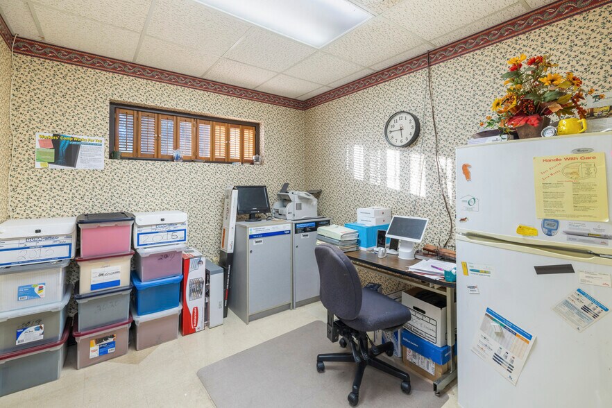 More Photos Of 1612 W Plaza Dr, Tallahassee Medical For Sale