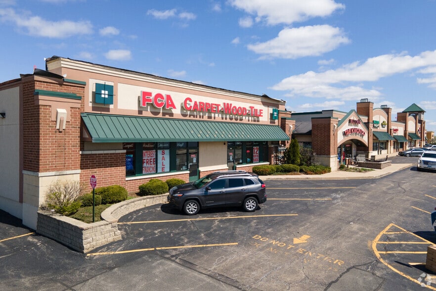 More Photos Of 2000 W Main St, St Charles General Retail For Lease