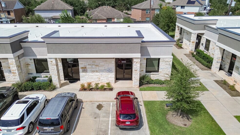 Primary Photo Of 2743 Imperia Dr, Sugar Land Medical For Sale