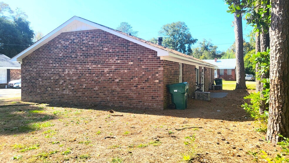 More Photos Of 209 N Hill St, Timmonsville Apartments For Sale