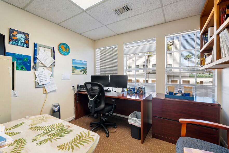 More Photos Of 1507 20th St, Vero Beach Medical For Sale