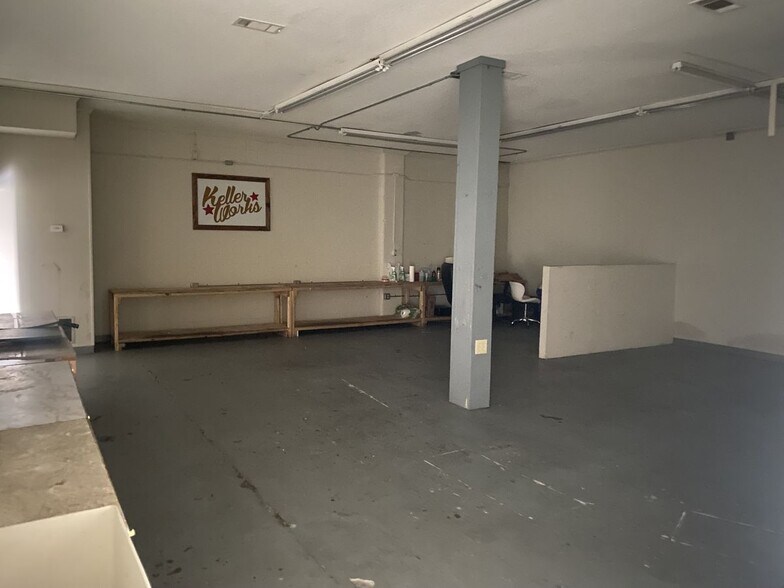 More Photos Of 3656 Government Blvd, Mobile General Retail For Lease