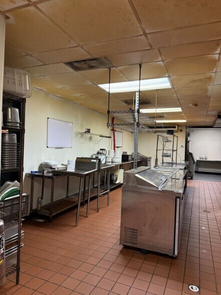 More Photos Of 3520 Nederland Ave, Nederland Restaurant For Sale