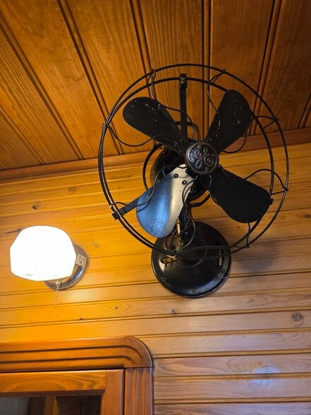 More Photos Of 815-817 Rosedale Dr, New Orleans Office For Sale