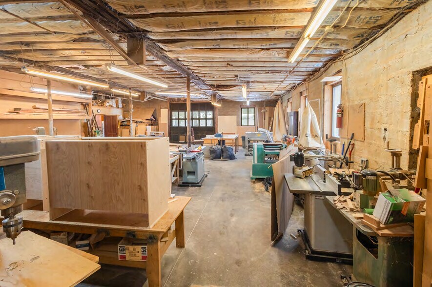 More Photos Of 5 Pond Rd, Harvard Flex For Sale