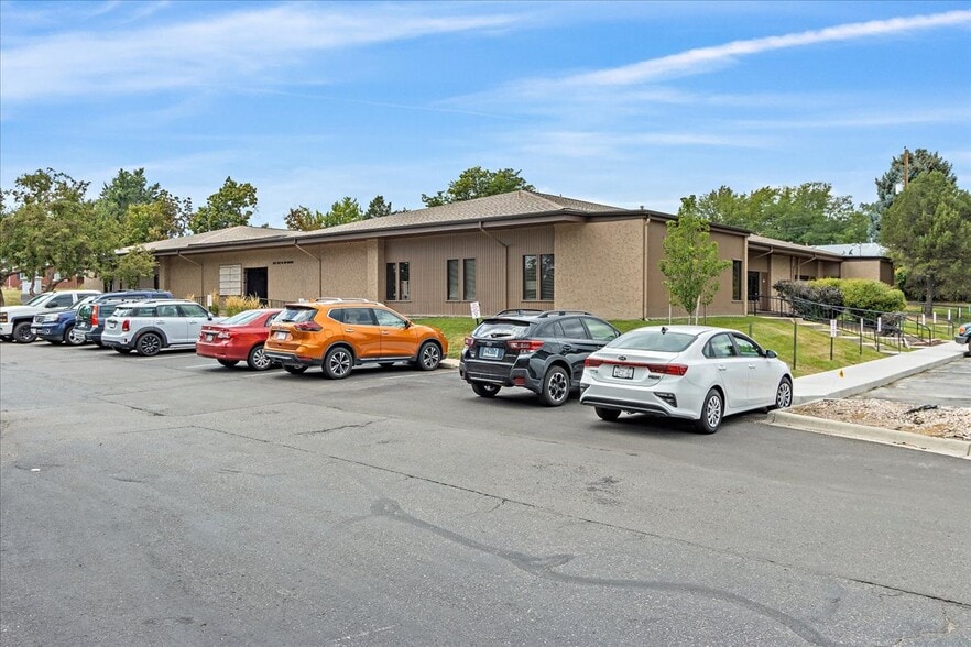 More Photos Of 7827 W 38th Ave, Wheat Ridge Medical For Lease