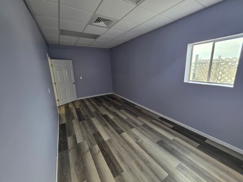 More Photos Of 30364 Quail Roost Trl, Big Pine Key Light Distribution For Lease