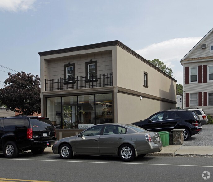 More Photos Of 49 Glen Head Rd, Glen Head Storefront Retail Office For Lease