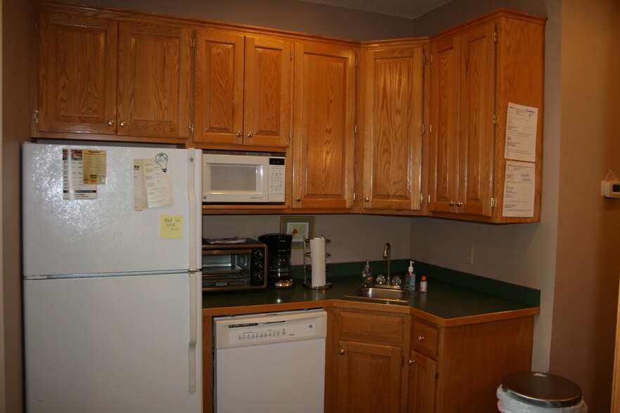 More Photos Of 8925-8929 Aztec Dr, Eden Prairie Office For Lease