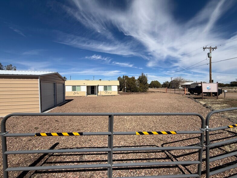 More Photos Of 8356 Silver Creek Dr, Show Low Office For Sale