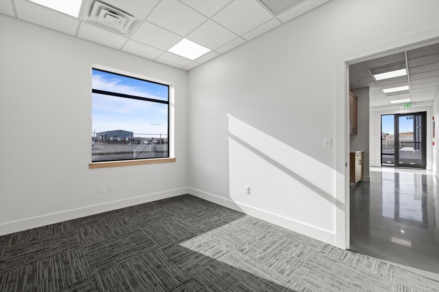 More Photos Of 2517 Logan St, Richland Service For Sale