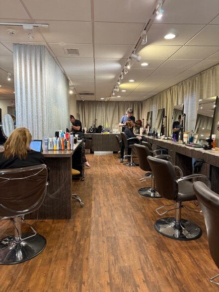 More Photos Of 9 W Northfield Rd, Livingston Freestanding For Sale