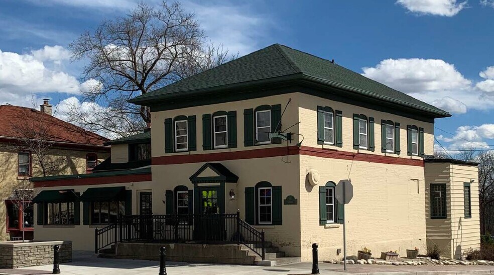 More Photos Of N88W16495 Main St, Menomonee Falls Restaurant For Lease