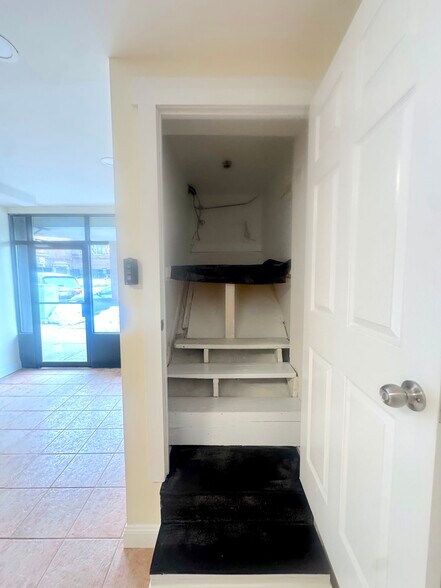 More Photos Of 252 S 4th St, Brooklyn Apartments For Lease