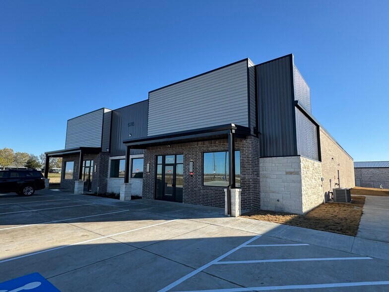 More Photos Of 6723 W Interstate 30, Royse City Unknown For Lease