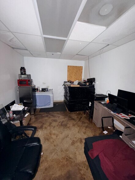 More Photos Of 28950 Rte. 120, Lakemoor Storefront Retail Office For Lease