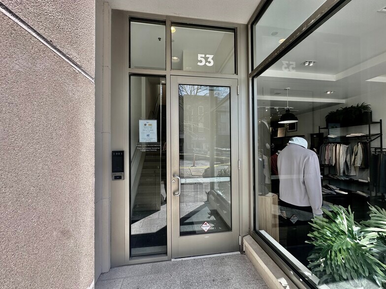 More Photos Of 53 Greenwich Ave, Greenwich Office For Sale