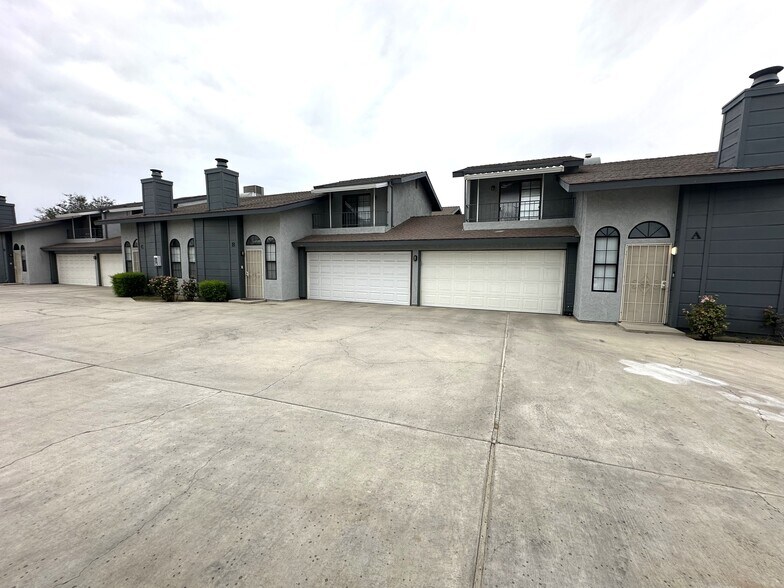 More Photos Of 7717 S Laurelglen Blvd, Bakersfield Apartments For Sale