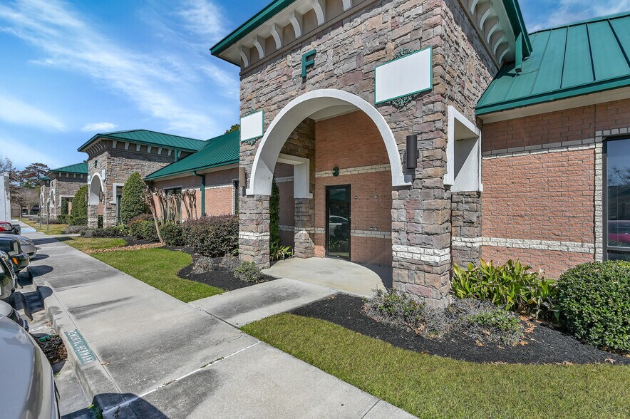 More Photos Of 1125 Cypress Station Dr, Houston Medical For Sale