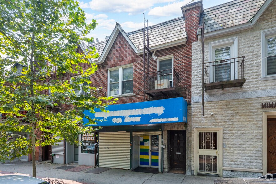 More Photos Of 4508 Skillman Ave, Sunnyside Storefront Retail Residential For Lease