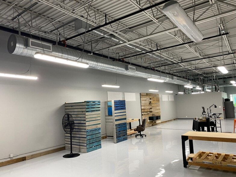 More Photos Of 2800 W State Road 84, Fort Lauderdale Showroom For Sale