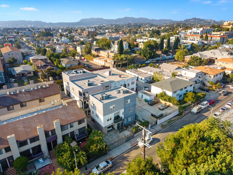 More Photos Of 146 Rosemont Ave, Los Angeles Apartments For Sale