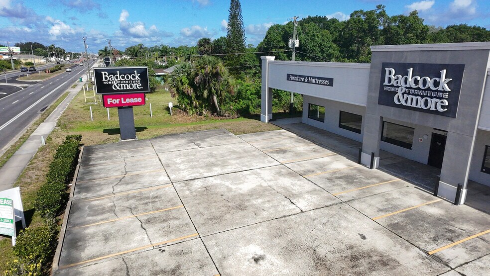 More Photos Of 3800 W New Haven Ave, Melbourne Freestanding For Lease