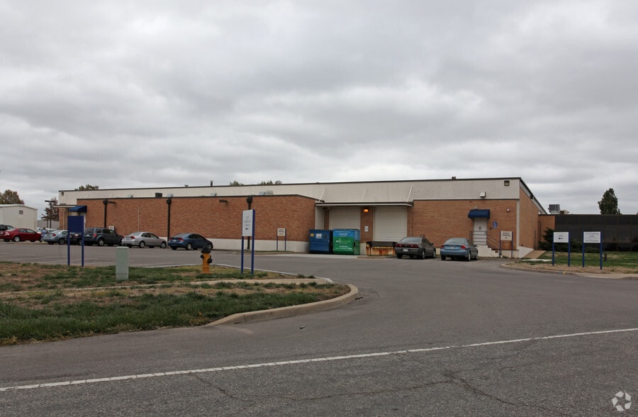 More Photos Of 8915 Lenexa Dr, Lenexa Flex For Sale