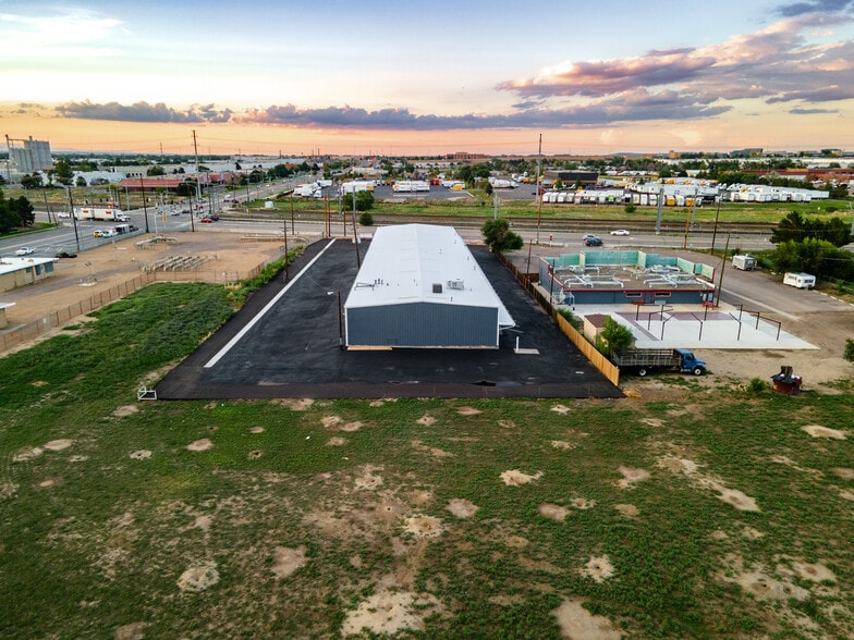 More Photos Of 15370 E Smith Rd, Aurora Warehouse For Lease