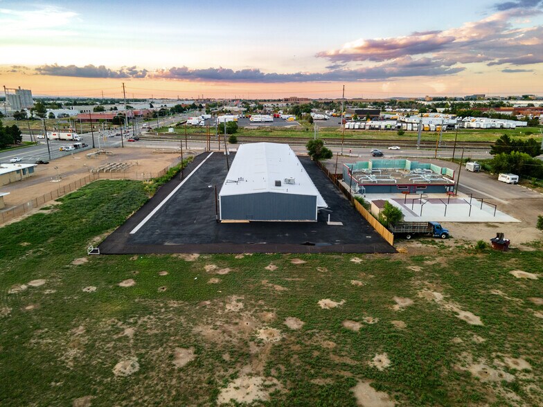 More Photos Of 15370 E Smith Rd, Aurora Warehouse For Lease