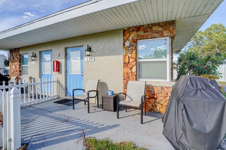 More Photos Of 2060 US Highway 27 N, Avon Park Hotel For Sale