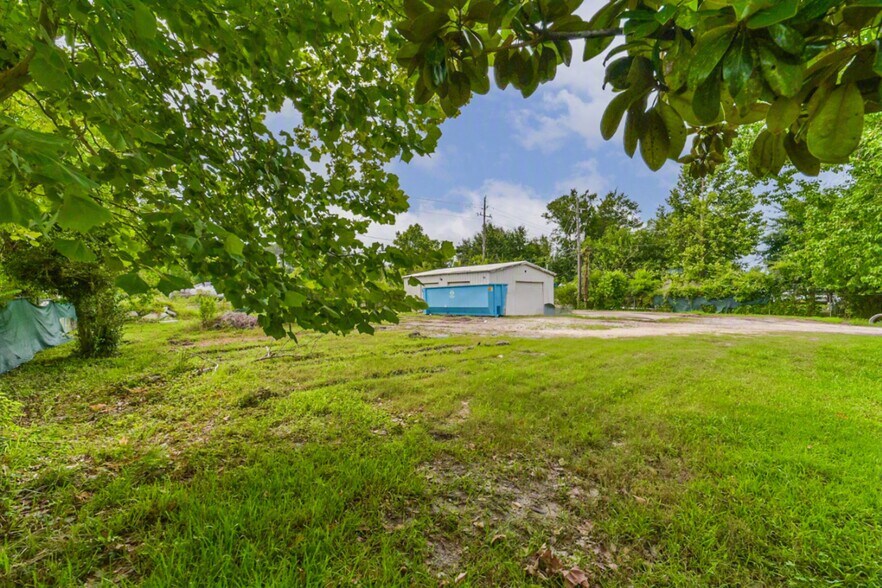 More Photos Of 14133 Ravendale Rd, Humble Warehouse For Sale