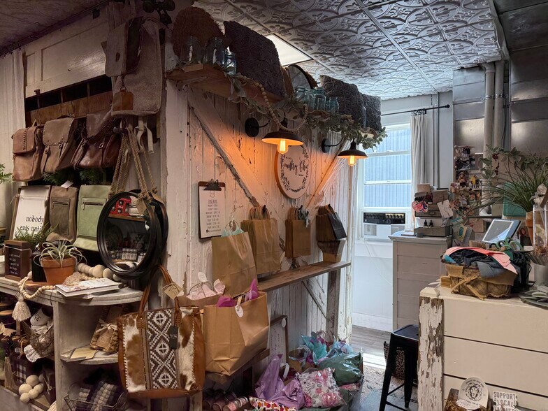 More Photos Of 320 N Main St, Scandinavia Storefront Retail Residential For Sale