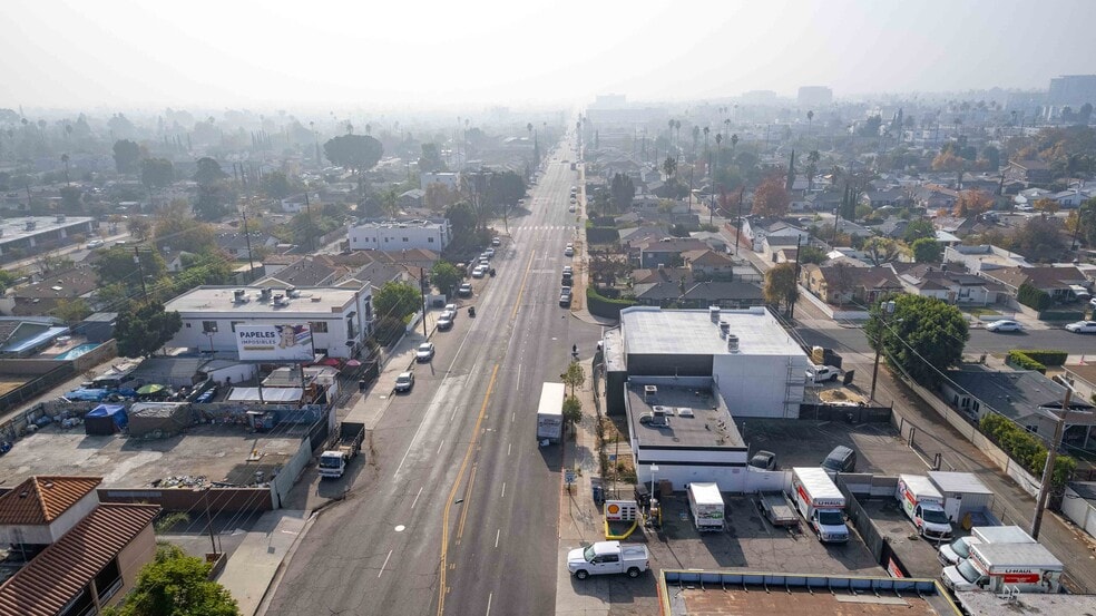 More Photos Of 5933 Vineland Ave, North Hollywood Storefront For Lease