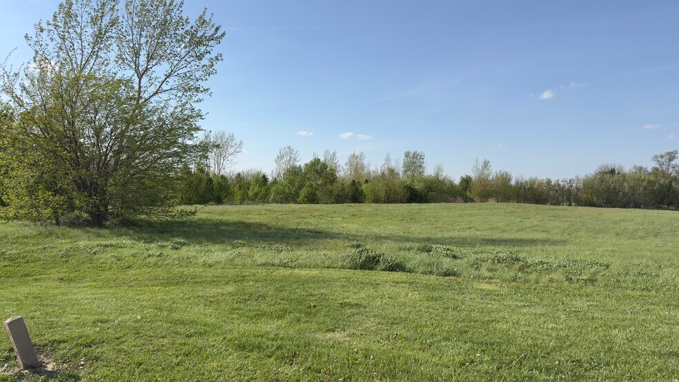 More Photos Of Pin 14-11-477-001 Northtown And Pipeline Rds, Normal Land For Sale