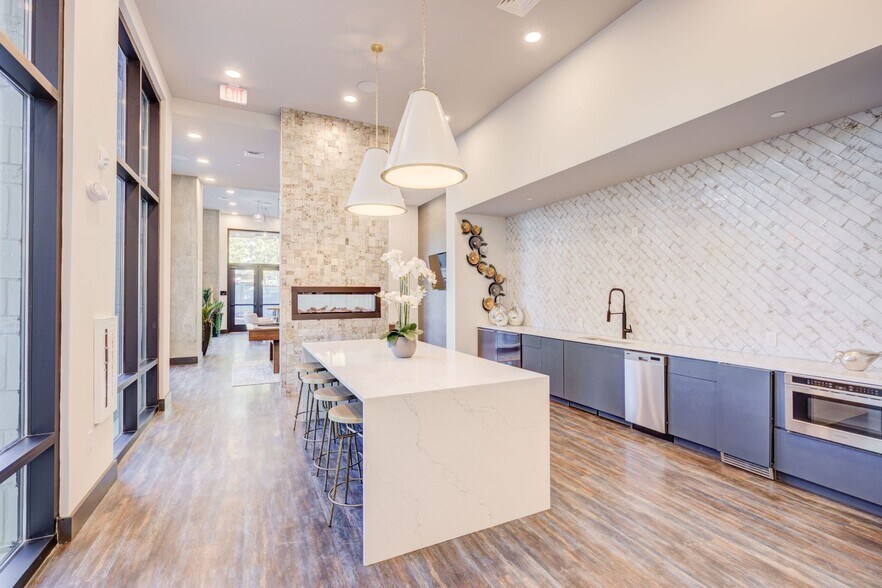 More Photos Of 352 S Walker St, Cary Apartments For Lease