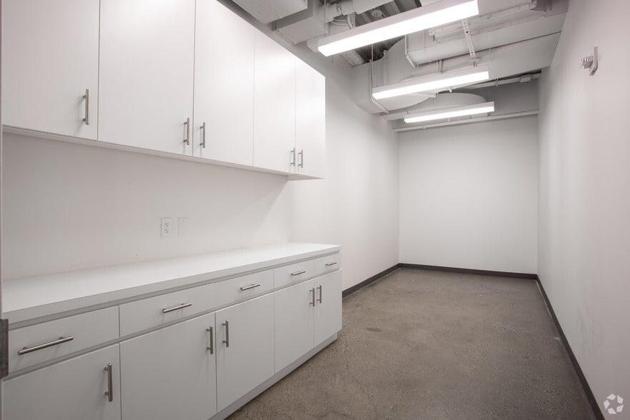 Photo of 18th Floor Ste 