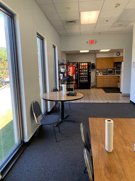 More Photos Of 12 Gerber Rd, Asheville Warehouse For Lease