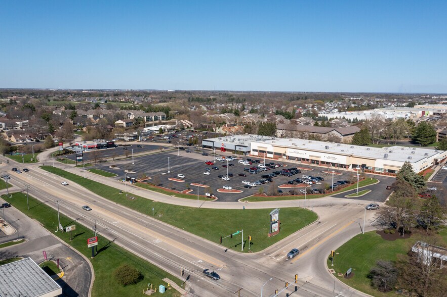 More Photos Of 175 Executive Pky, Rockford Unknown For Lease