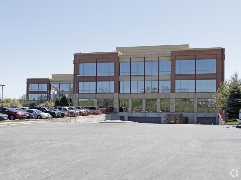 More Photos Of 600 N Field Dr, Lake Forest Business Park For Sale