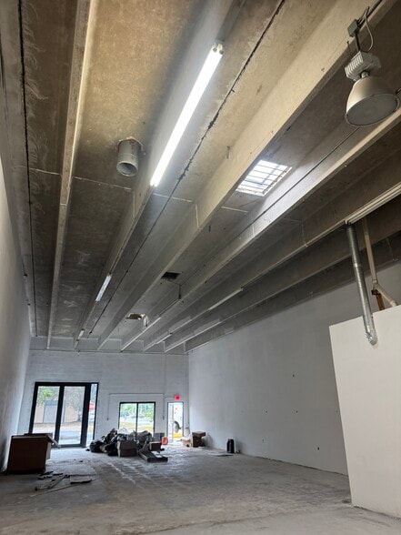 More Photos Of 10401 SW 186th St, Miami Service For Lease