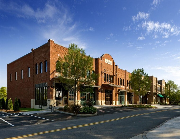 More Photos Of 3150-3160 Main St, Duluth Office For Lease