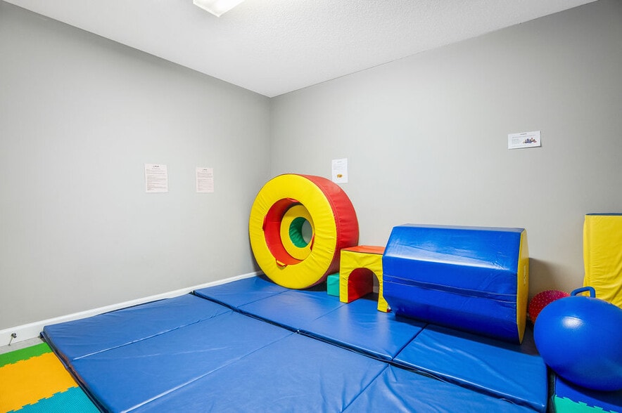 More Photos Of 217-219 Station St, Jacksonville Medical For Sale